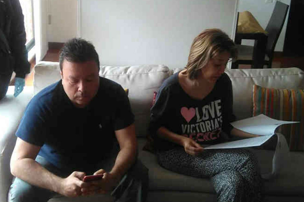 Imputan cargos a fiscal por presuntos nexos con paramilitares