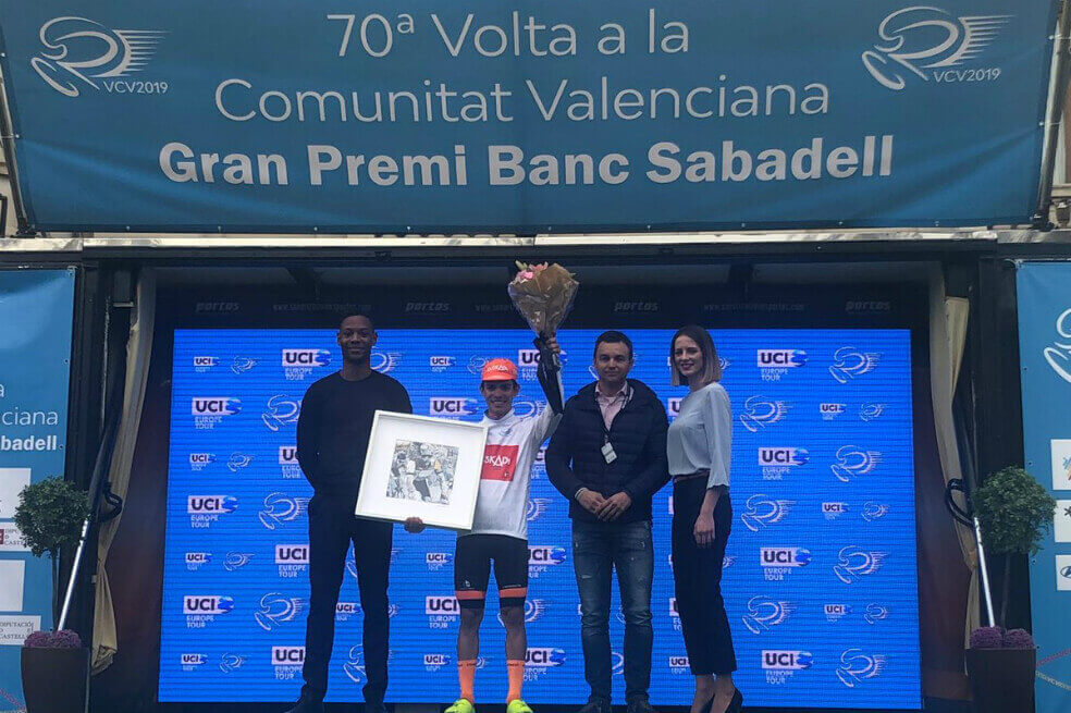 Sergio Higuita quedó campeón de los jóvenes en la Vuelta a Valencia