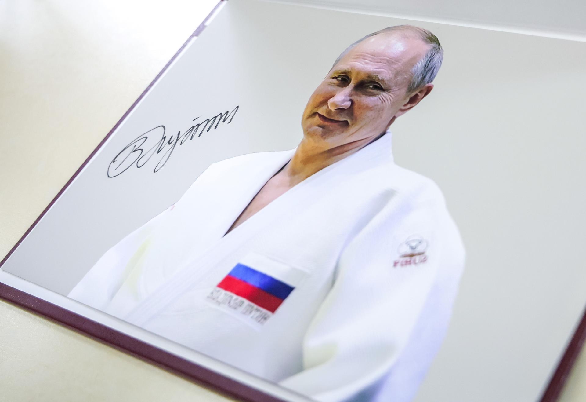 El calendario Putin 2026 ya está a la venta
