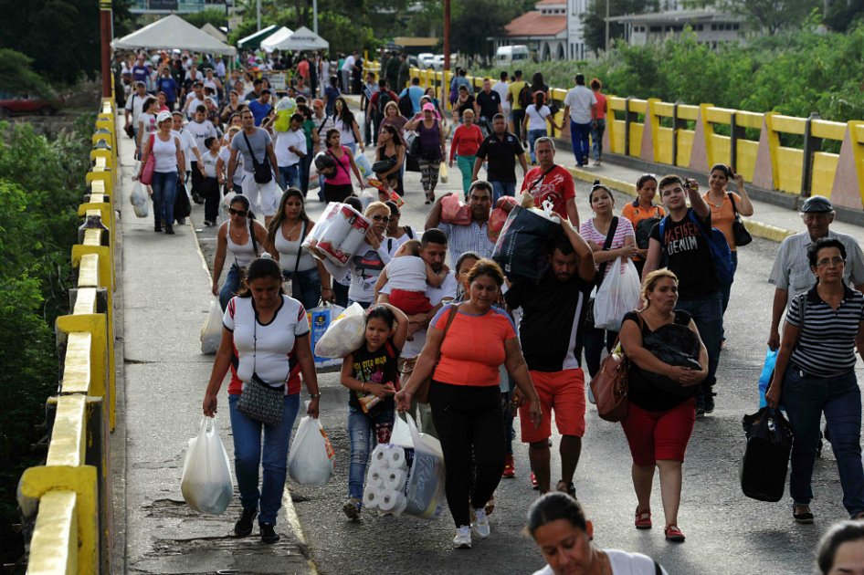 Cerca de 300 venezolanos fueron repatriados desde Ecuador