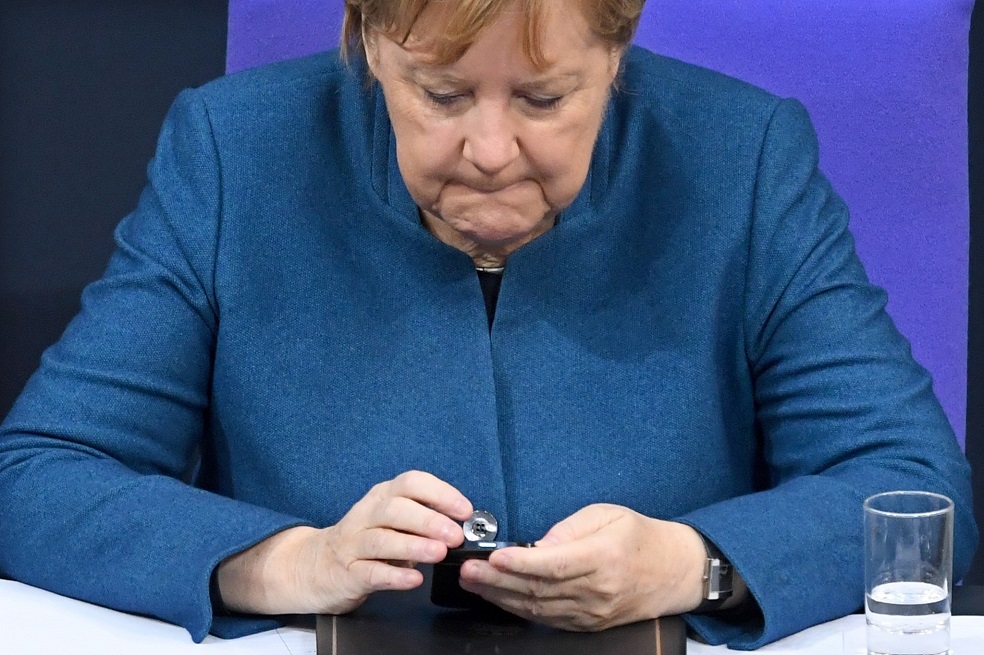 Hackers difunden correos de Merkel y datos de políticos alemanes en internet