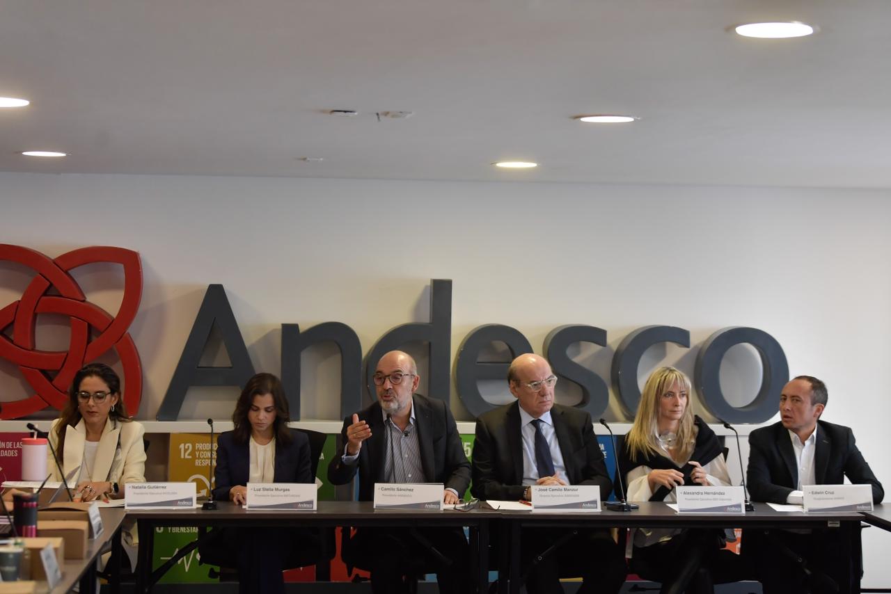 Gremios advierten riesgo de “apagón” por problemas financieros y déficit de gas