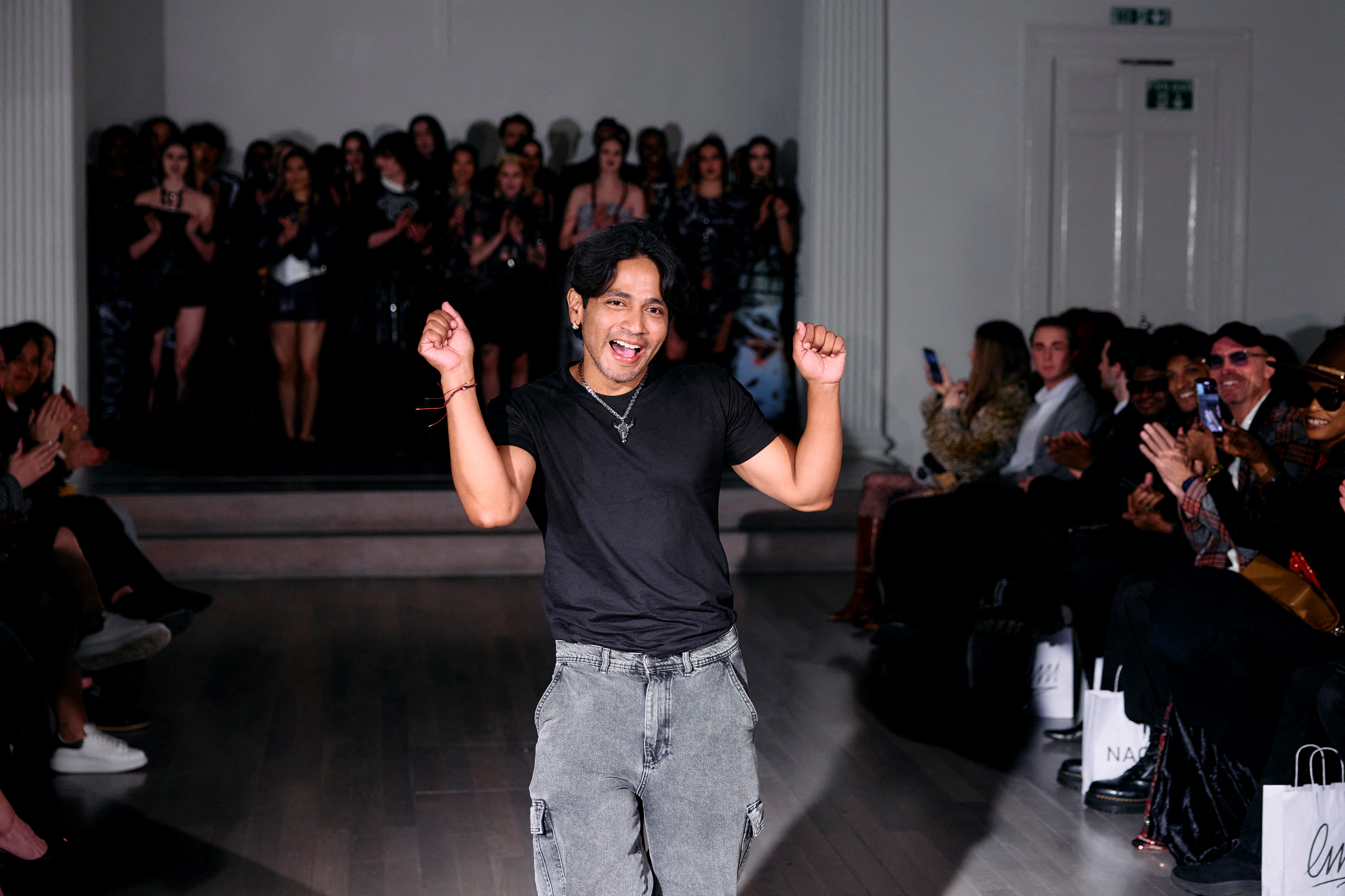 “Sueño con internacionalizar mi marca”, Genaro Rivas en London Fashion Week