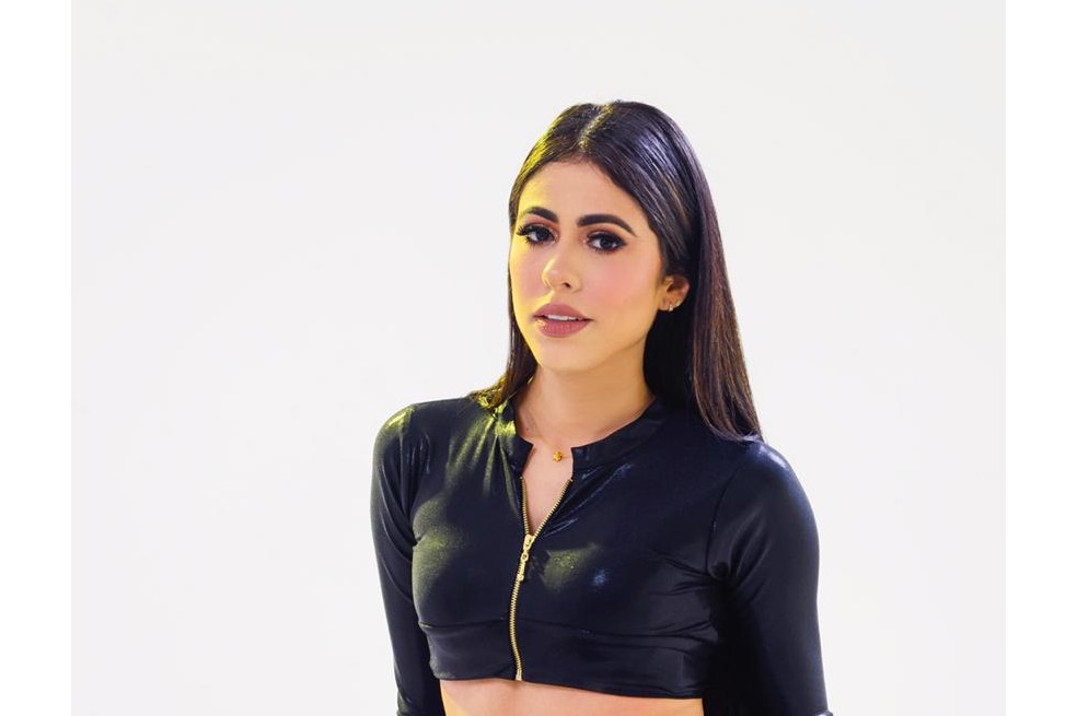 Imagen de Liliana Bechara, presentadora de entretenimiento de Noticias Caracol.