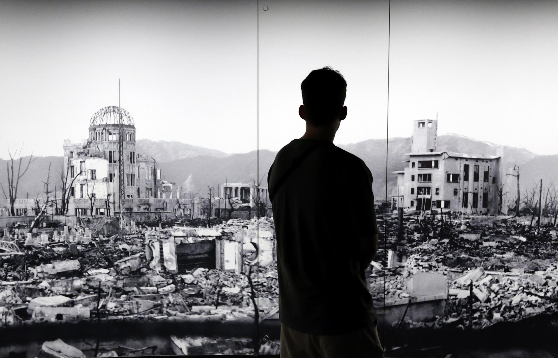 La visión de John Hersey de la explosión de la bomba de Hiroshima hace 80 años