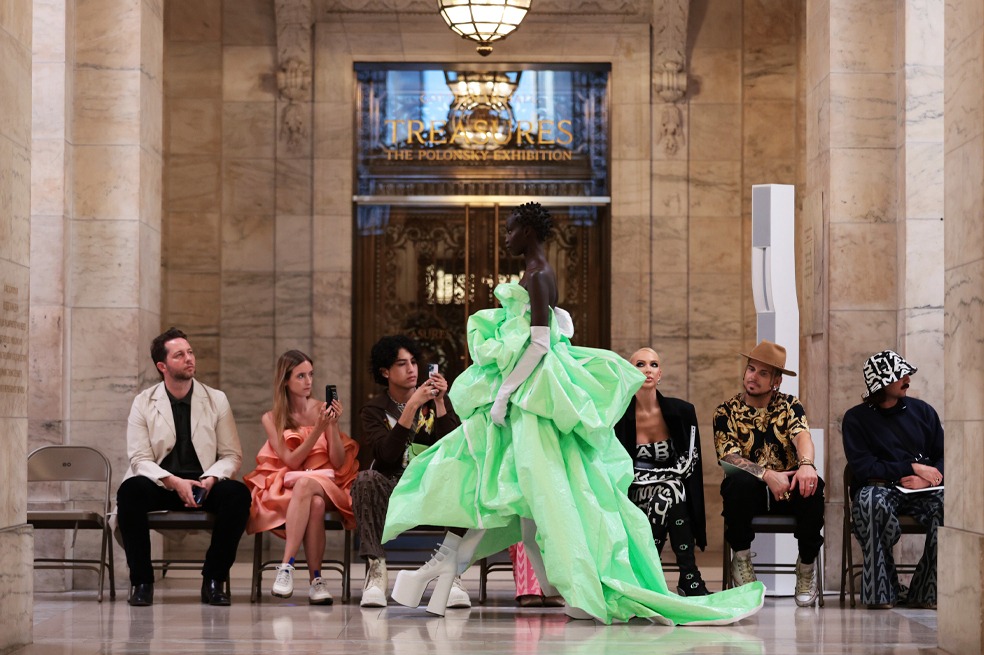 El regreso de Marc Jacobs a las pasarelas fue con una colección futurista