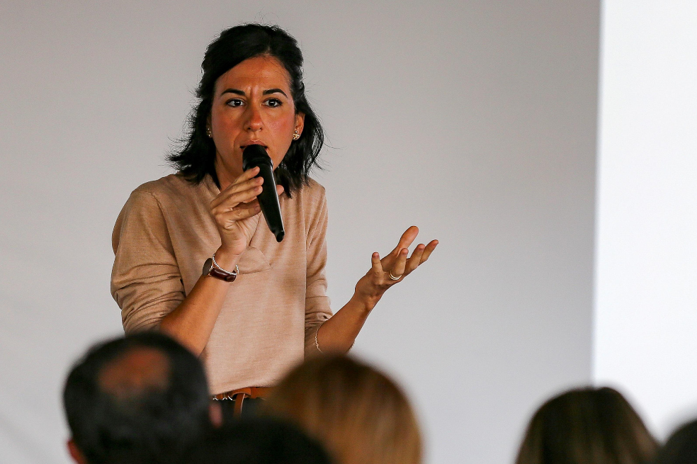 Parlamento de Ecuador designa nueva vicepresidenta, ¿quién es?