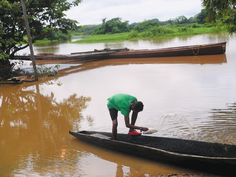 El río Magdalena, el más importante del país, genera el 80 % del PIB nacional, el 70 % de la energía hidráulica y el 50 % de la pesca de agua dulce. / Cristian Garavito - El Espectador