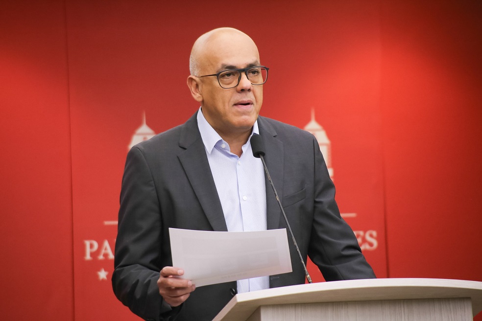 Parlamento de Venezuela crea comisión para trabajar con Senado colombiano