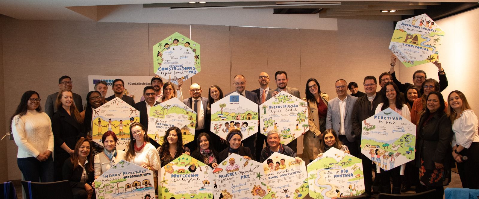 Los líderes y lideresas de los proyectos seleccionados estuvieron en el lanzamiento de las iniciativas el 7 de marzo, en Bogotá.