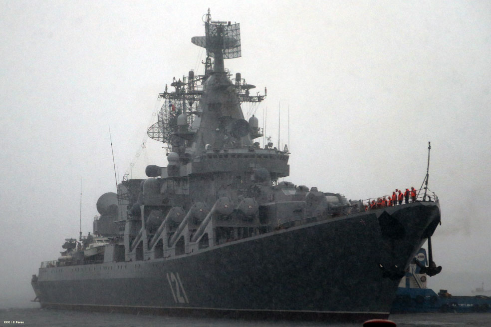 De Rusia viene un barco cargado de…