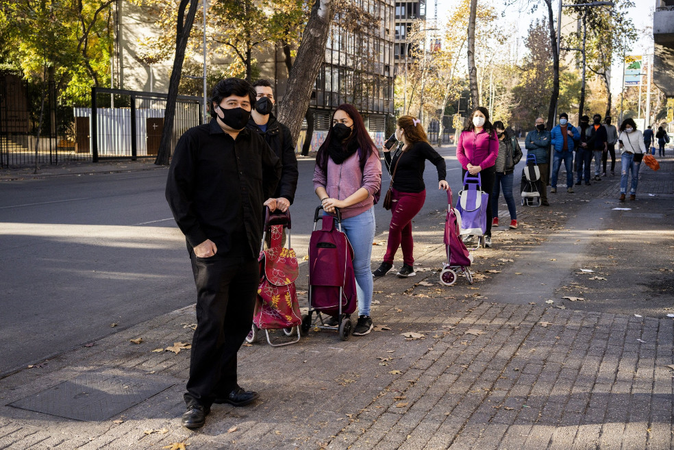 Gobierno de Chile anuncia bono de Navidad para familias en pobreza