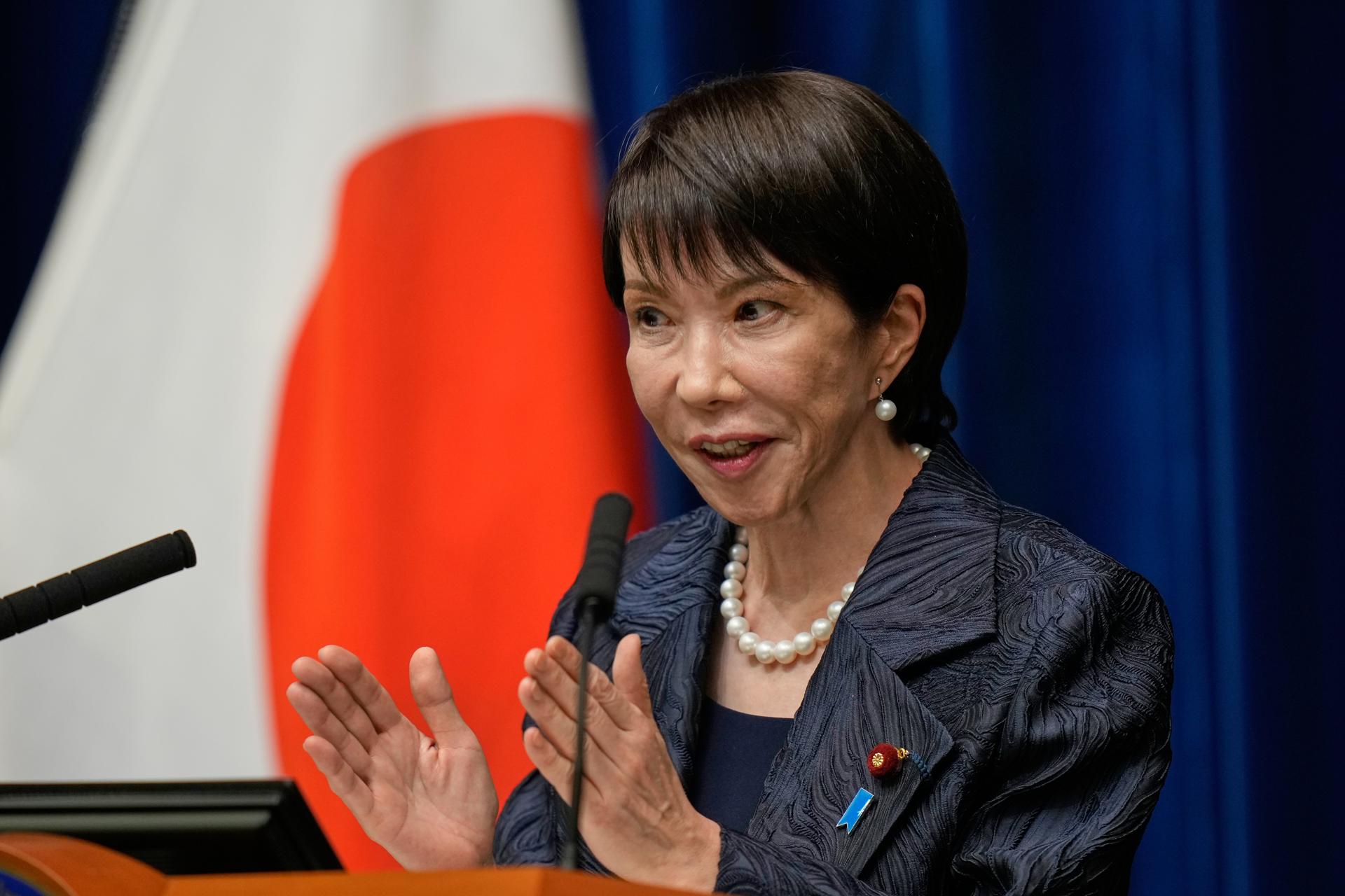 TOKYO (JPN), 21/10/2025.- Japan's Prime Minister Sanae Takaichi speaks during a press conference at the PM's office in Tokyo, Japan, 21 October 2025. Takaichi became Japan's first female prime minister on 21 October. (Japón, Tokio) EFE/EPA/EUGENE HOSHIKO / POOL
