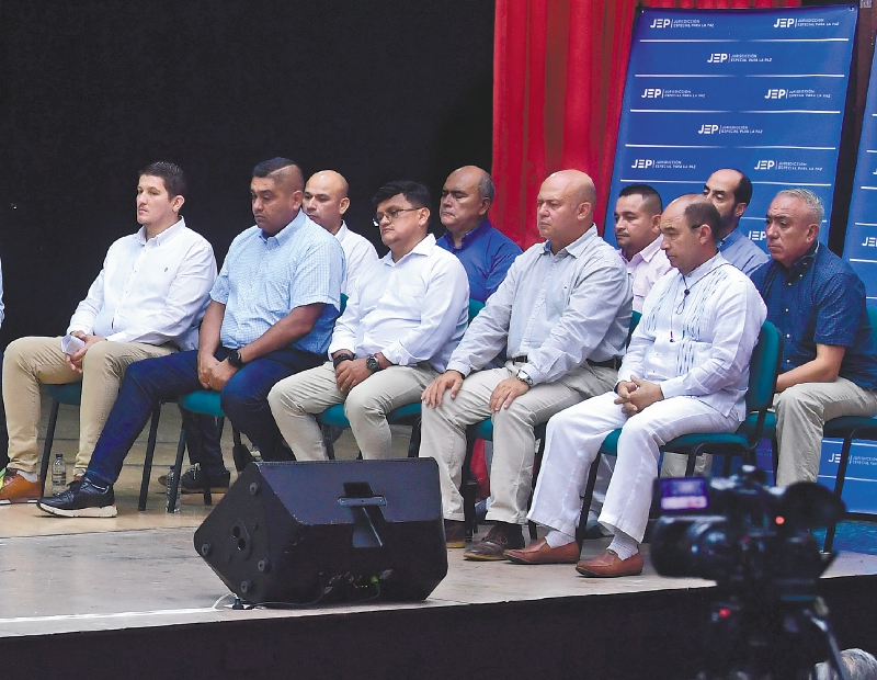 Los 10 militares que reconocieron ante las víctimas su rol en falsos positivos en el Catatumbo. / Óscar Pérez