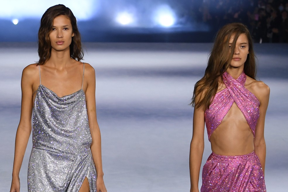 El ingenioso desfile de Balmain en su 75º aniversario