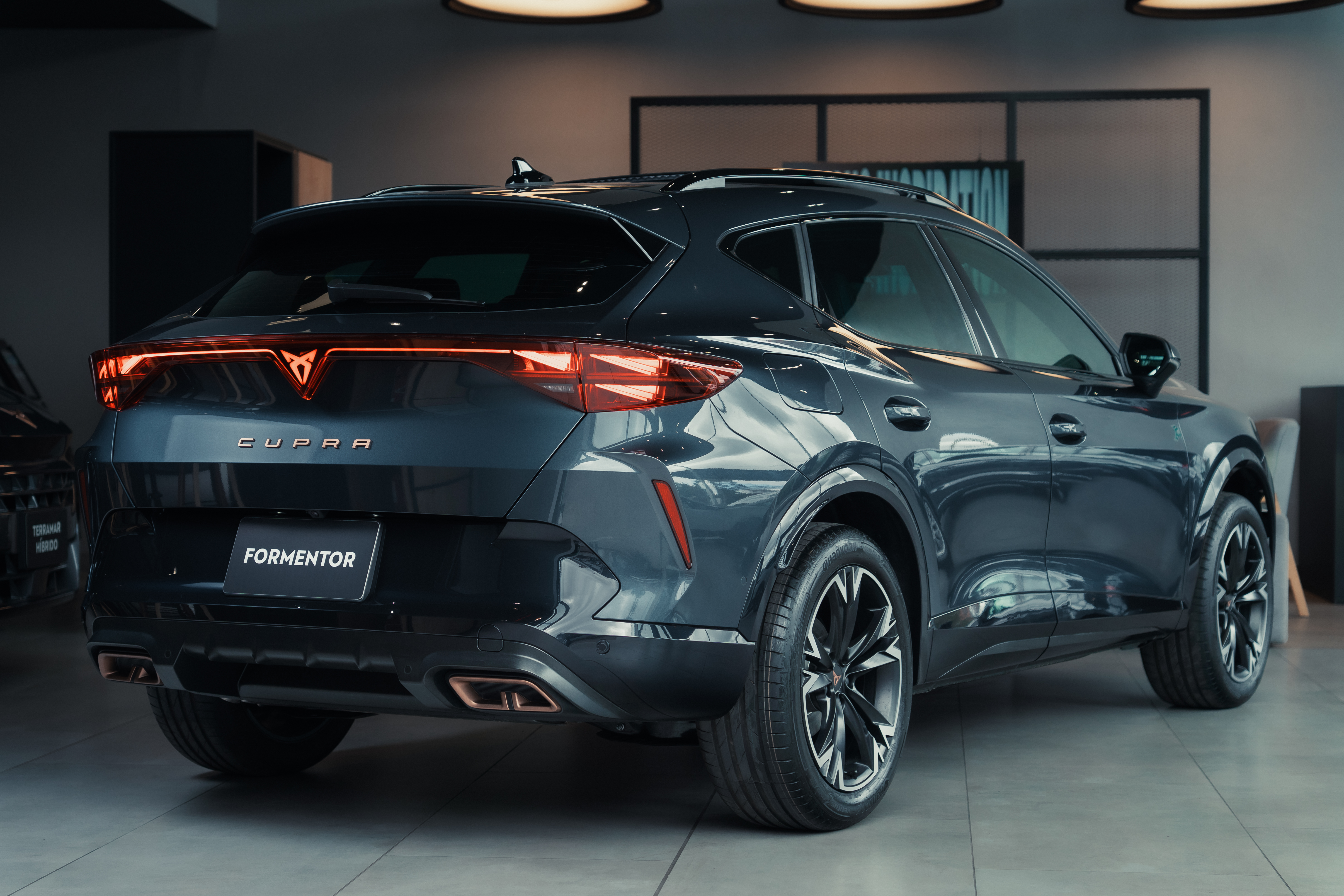 Cupra Formentor PHEV 2027.