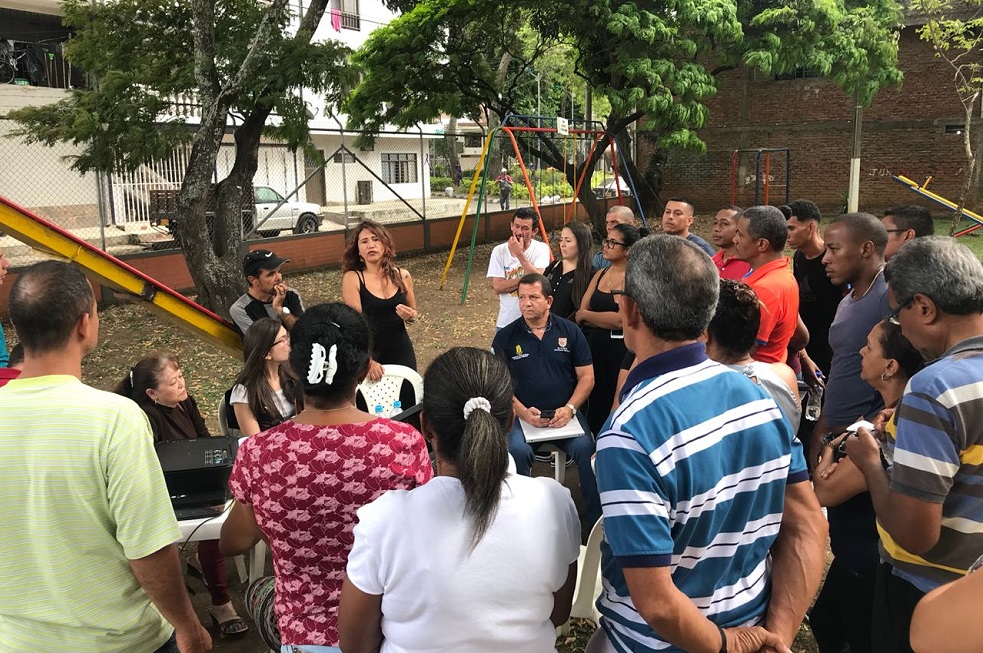 Familias de víctimas de accidente en Ecuador se reunieron con cancillería colombiana