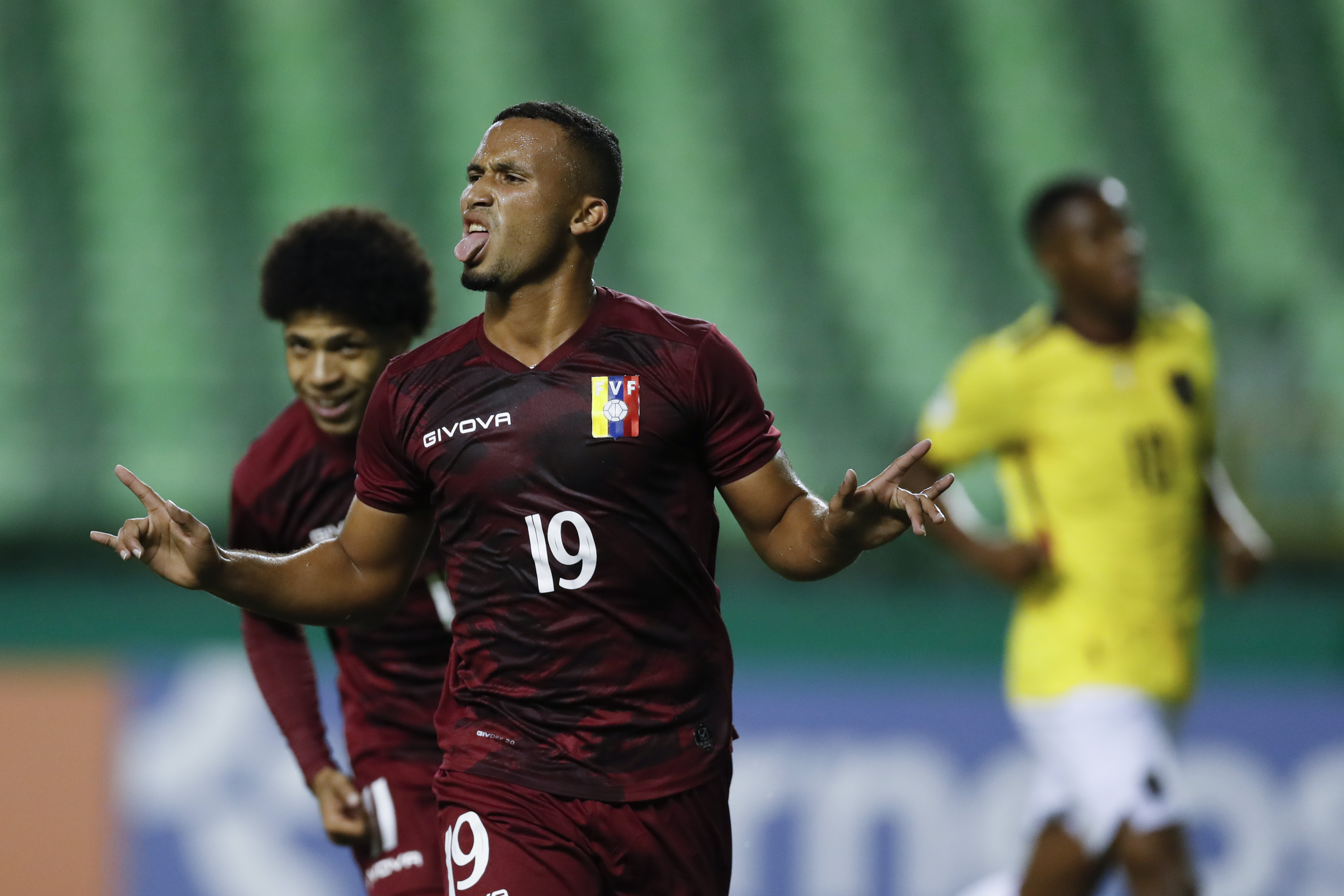 Venezuela venció a Ecuador y revivió sus chances de clasificar al hexagonal final
