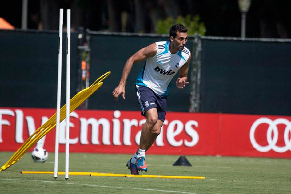 Álvaro Arbeola renovó con Real Madrid hasta 2016