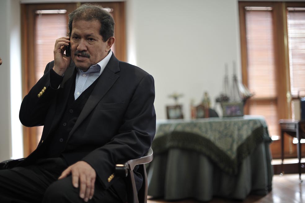 Angelino Garzón no podría ser candidato en 2015