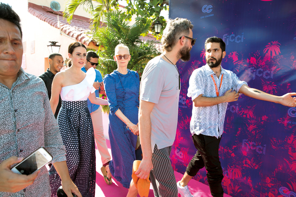 Paparazzi tilda swinton y Sandro Kopp edición 154