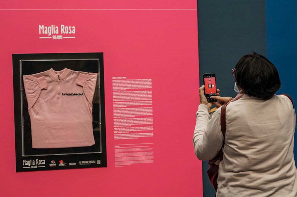 Italia y el Giro se enorgullecen de los 90 años de la “Maglia Rosa”