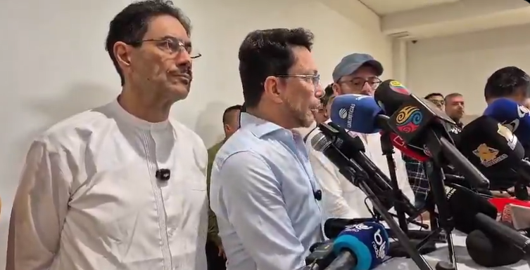 Carlos Caicedo se retiró de la contienda presidencial para sumarse a Cepeda: ¿qué dijo?