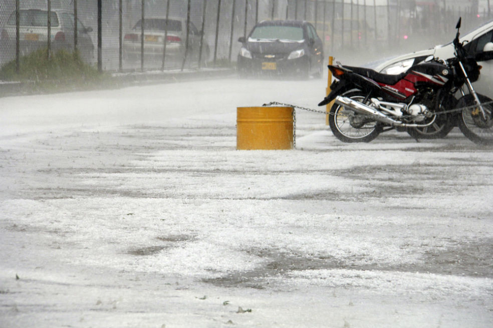 Así se vivió la granizada en Bogotá