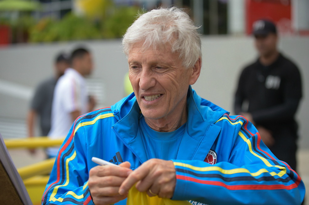 Pékerman tiene la última palabra en cuanto a su continuidad