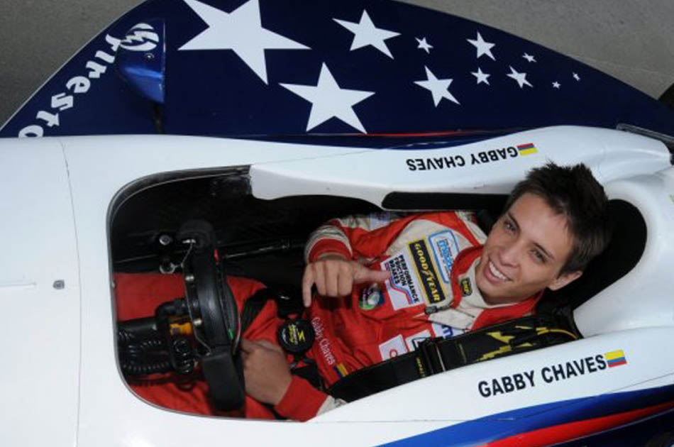 Gabby Chaves logró su primera ‘pole’ en la Indy Lights