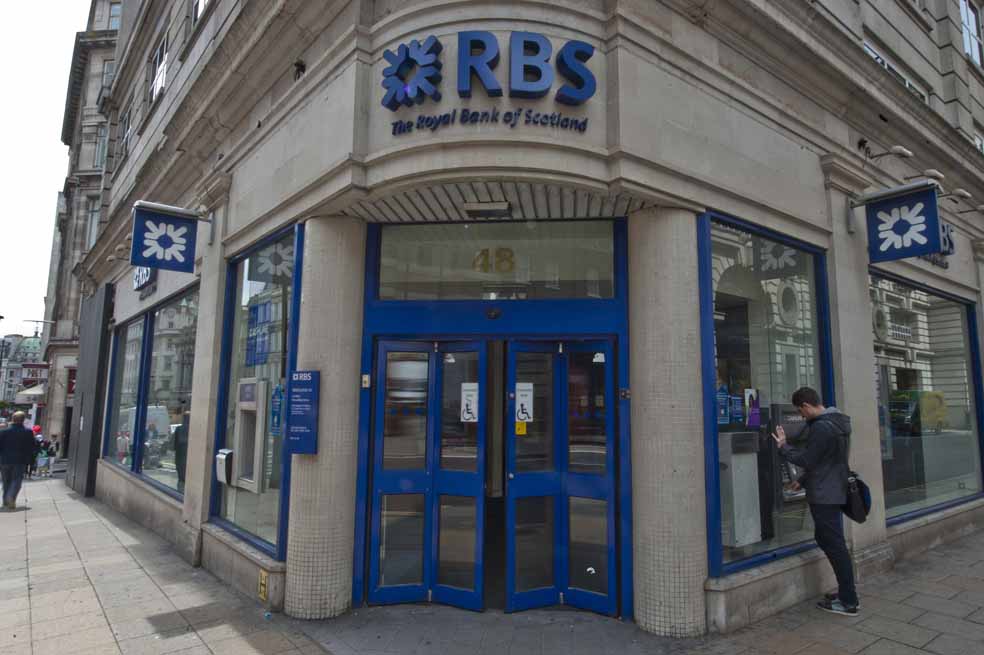 Piden más capital a los bancos en Europa