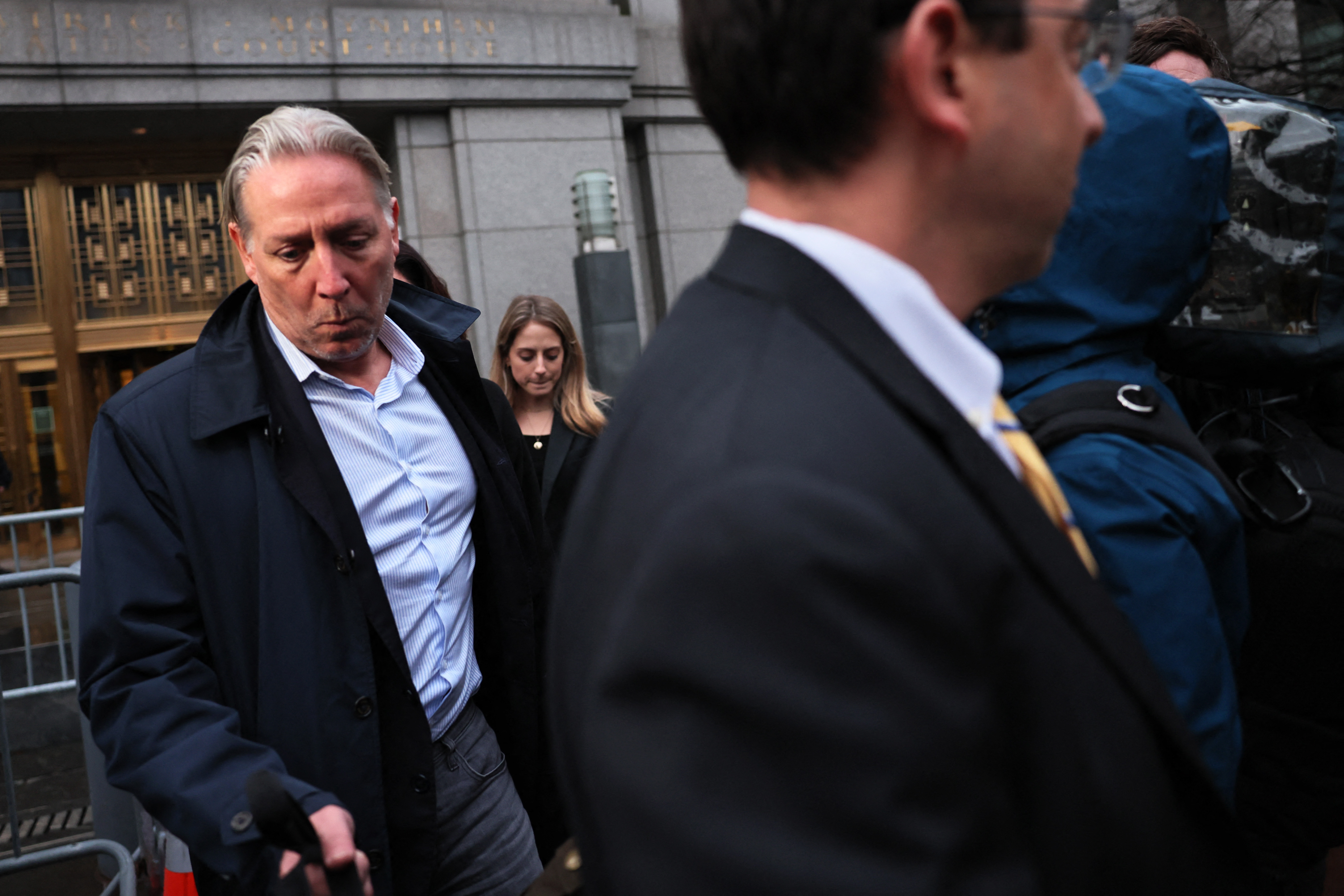 Excomisionado del FBI, detenido por nexos con oligarca de Rusia