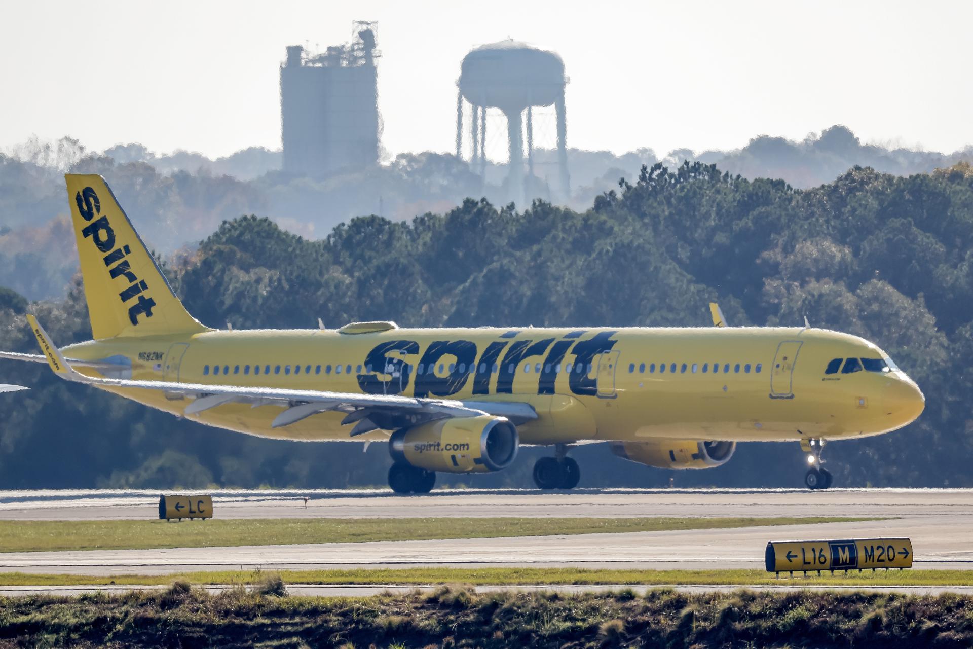Spirit Airlines anuncia cierre de operaciones y cancela todos sus vuelos