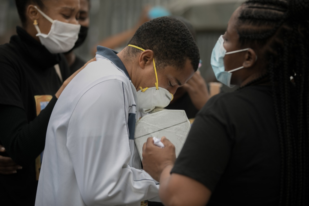 Así fue la despedida a Heandel Rentería Córdoba, el médico chocoano que murió por COVID-19