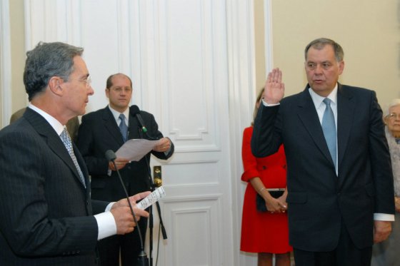 Uribe vaticina que Consejo de Estado destituirá al Procurador