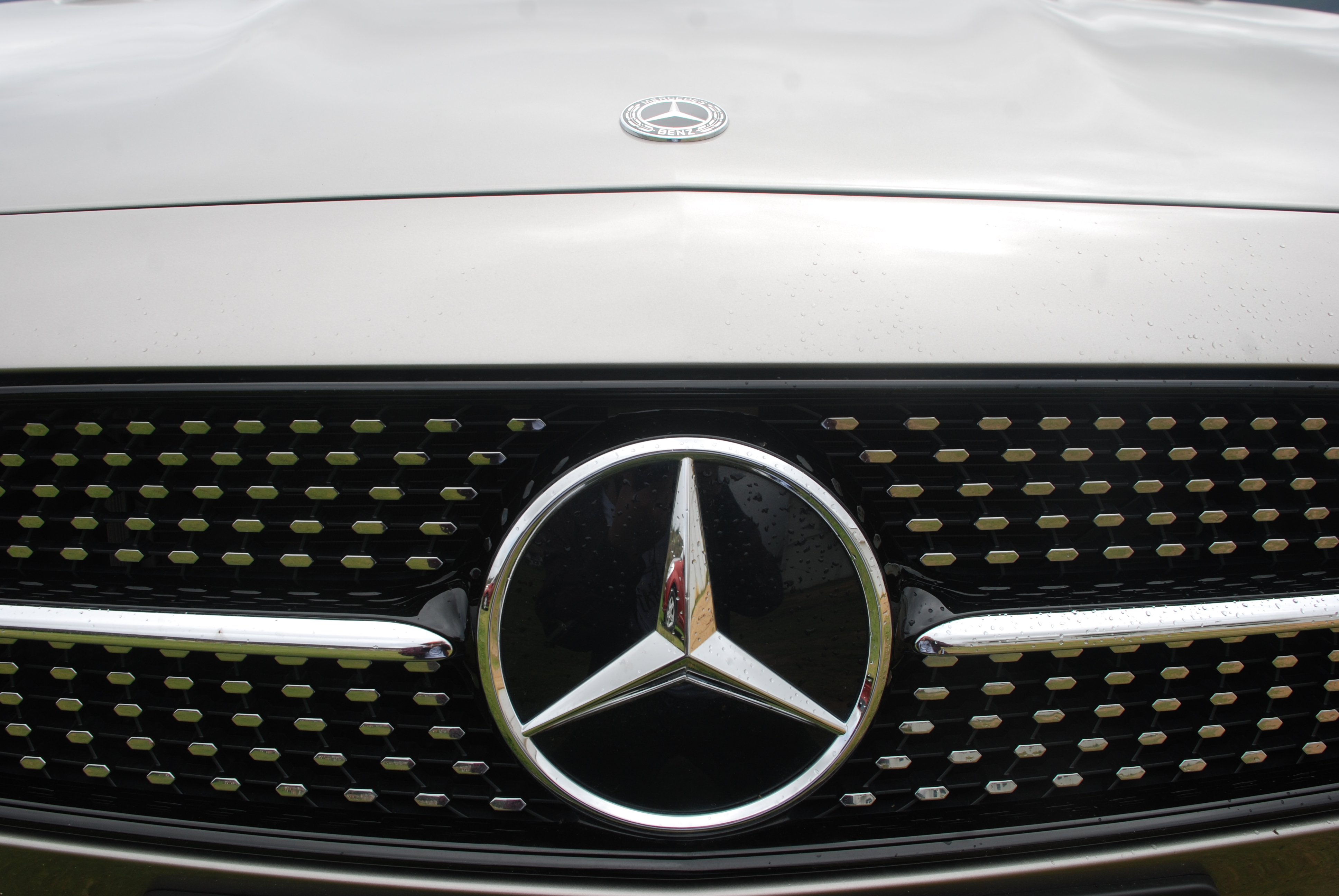 Pese a escasez de semiconductores, Daimler aumentó sus ingresos