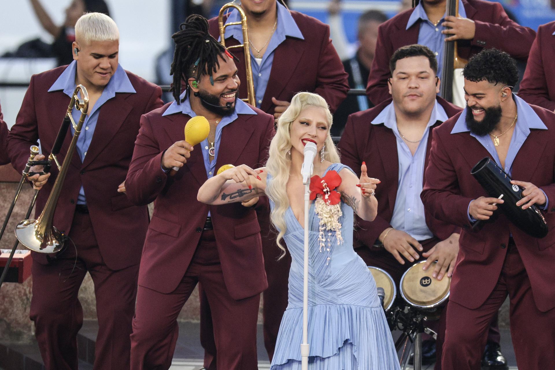 SANTA CLARA (United States), 09/02/2026.- Lady Gaga performs during the Apple Music Super Bowl LX Halftime Show at Levi’s Stadium in Santa Clara, California, 08 February 2026. The New England Patriots are facing the Seattle Seahawks in Super Bowl LX. EFE/EPA/CHRIS TORRES
