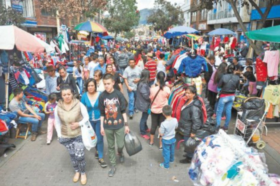 Piden al Distrito cesar operativos contra vendedores informales durante diciembre