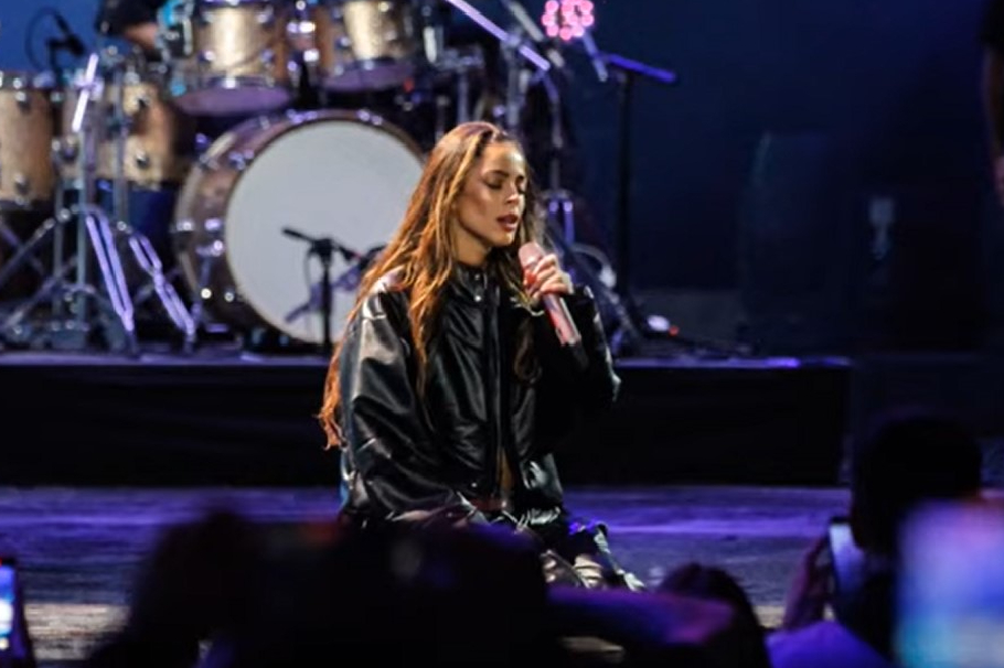Salud mental de TINI preocupa a muchos fans, casi no logra continuar un concierto