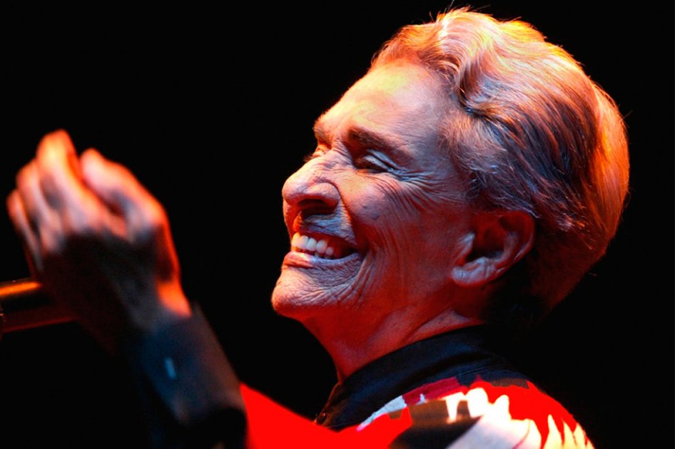 Chavela Vargas falleció de un paro respiratorio, dice médico