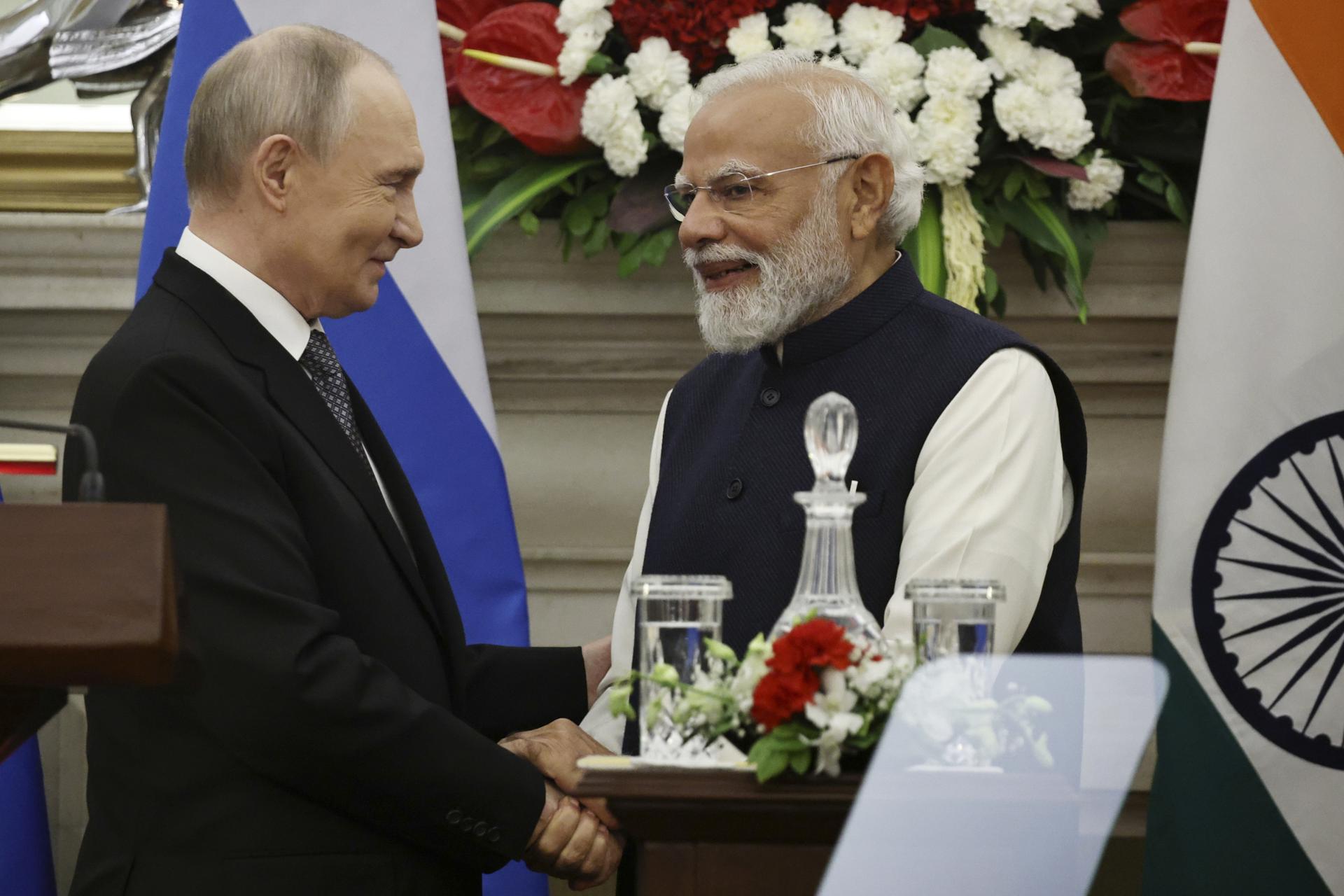 Putin y Modi centran su reunión en la paz en Ucrania y en reforzar los acuerdos petroleros