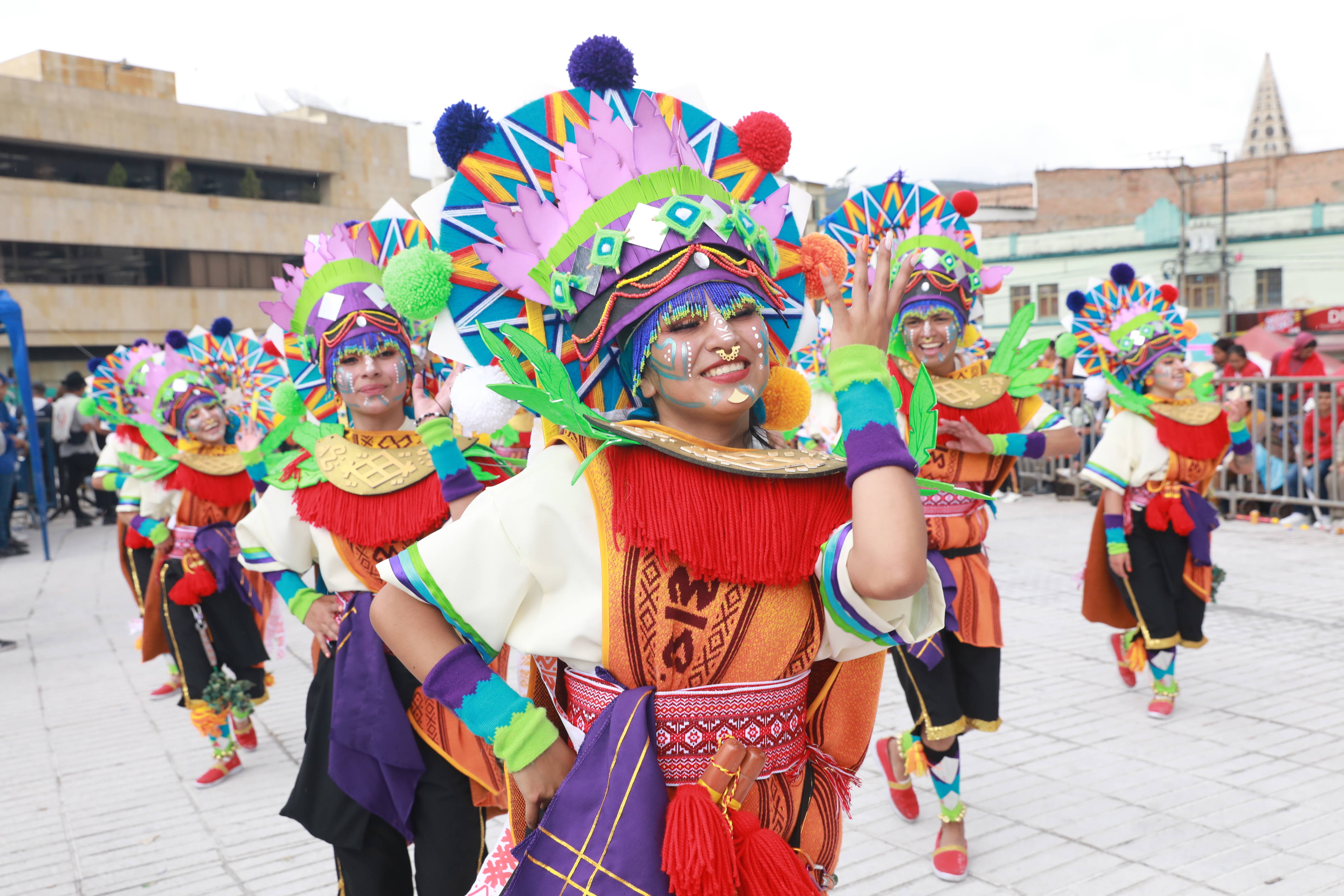 Colectivos Coreográficos en el Carnaval de Negros y Blancos de Pasto 2024