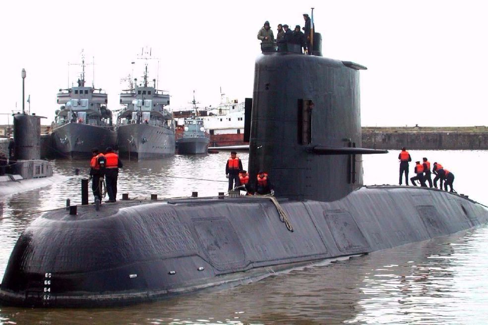 Baterías, la principal alerta argentina para submarinos de Colombia