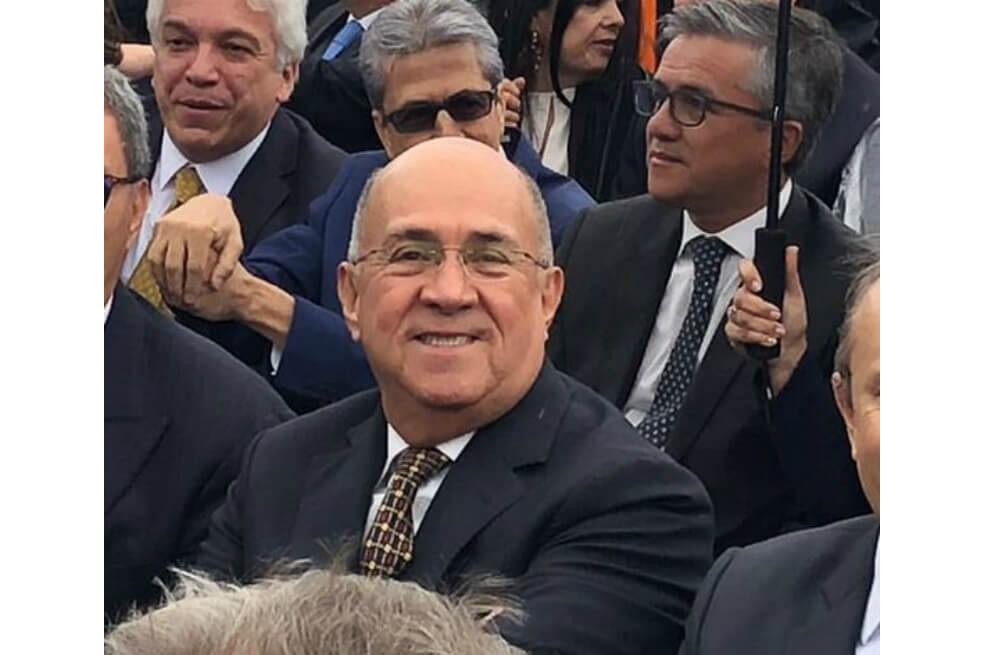 Quedó en familia: hermano de Ubeimar Delgado se posesiona como embajador ante Suecia