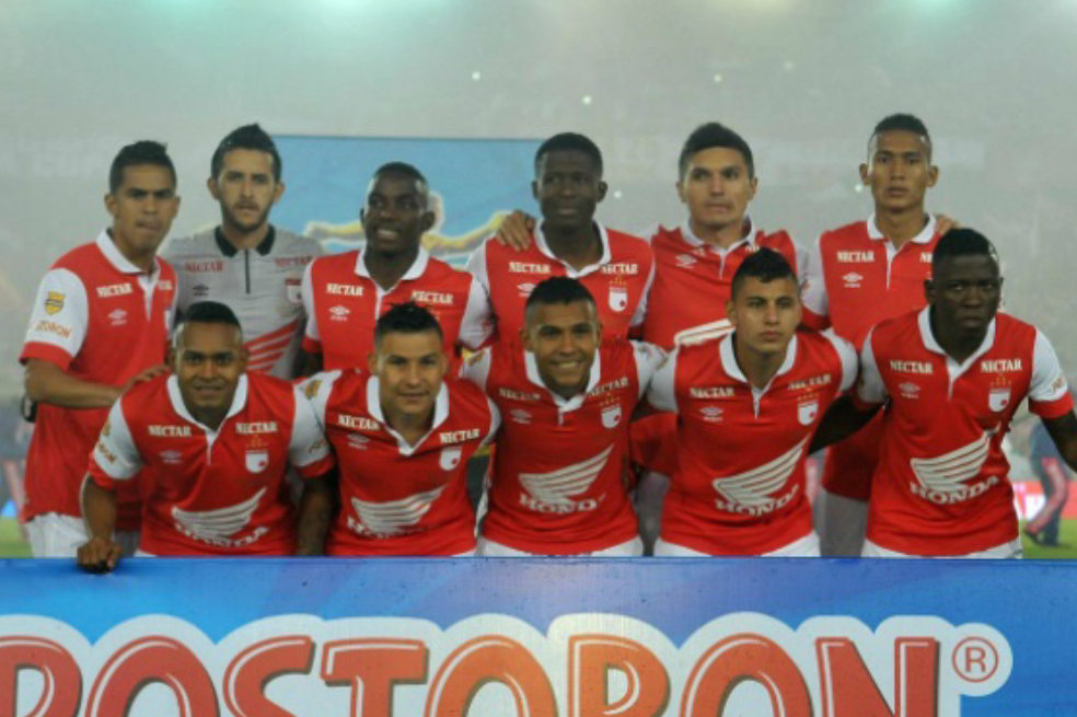 Santa Fe campeón en 2014, la octava estrella: Arriba: Yulián Anchico, Camilo Vargas, Dairon Mosquera, Yair Arrechea, Daniel Torres y Francisco "Pacho" Meza. Abajo: Armando Vargas, Luis Carlos Arias, Wilson Morelo, Juan Daniel Roa y Jefferson Cuero.