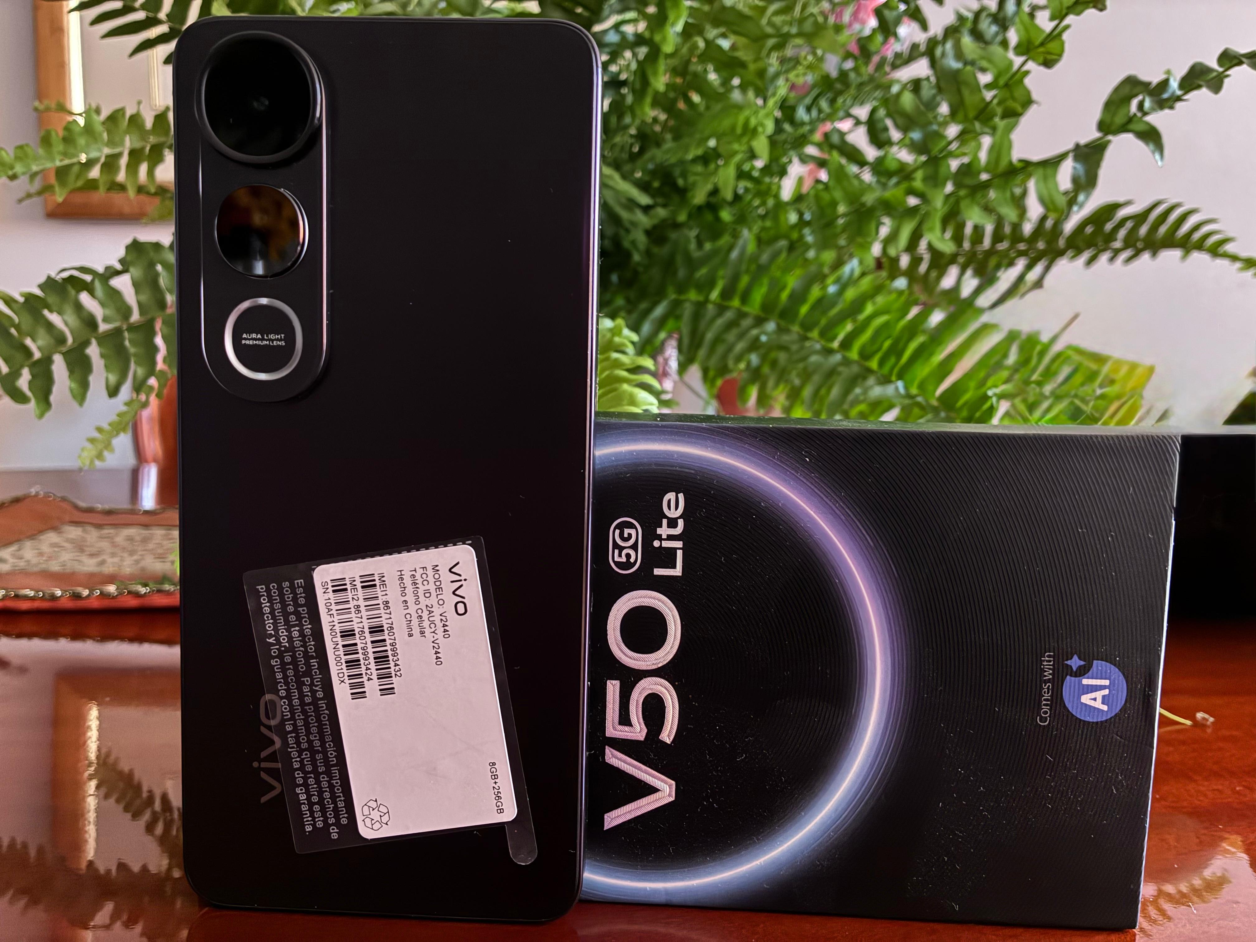 Probamos el nuevo vivo V50 Lite 5G, que apuesta por batería y diseño