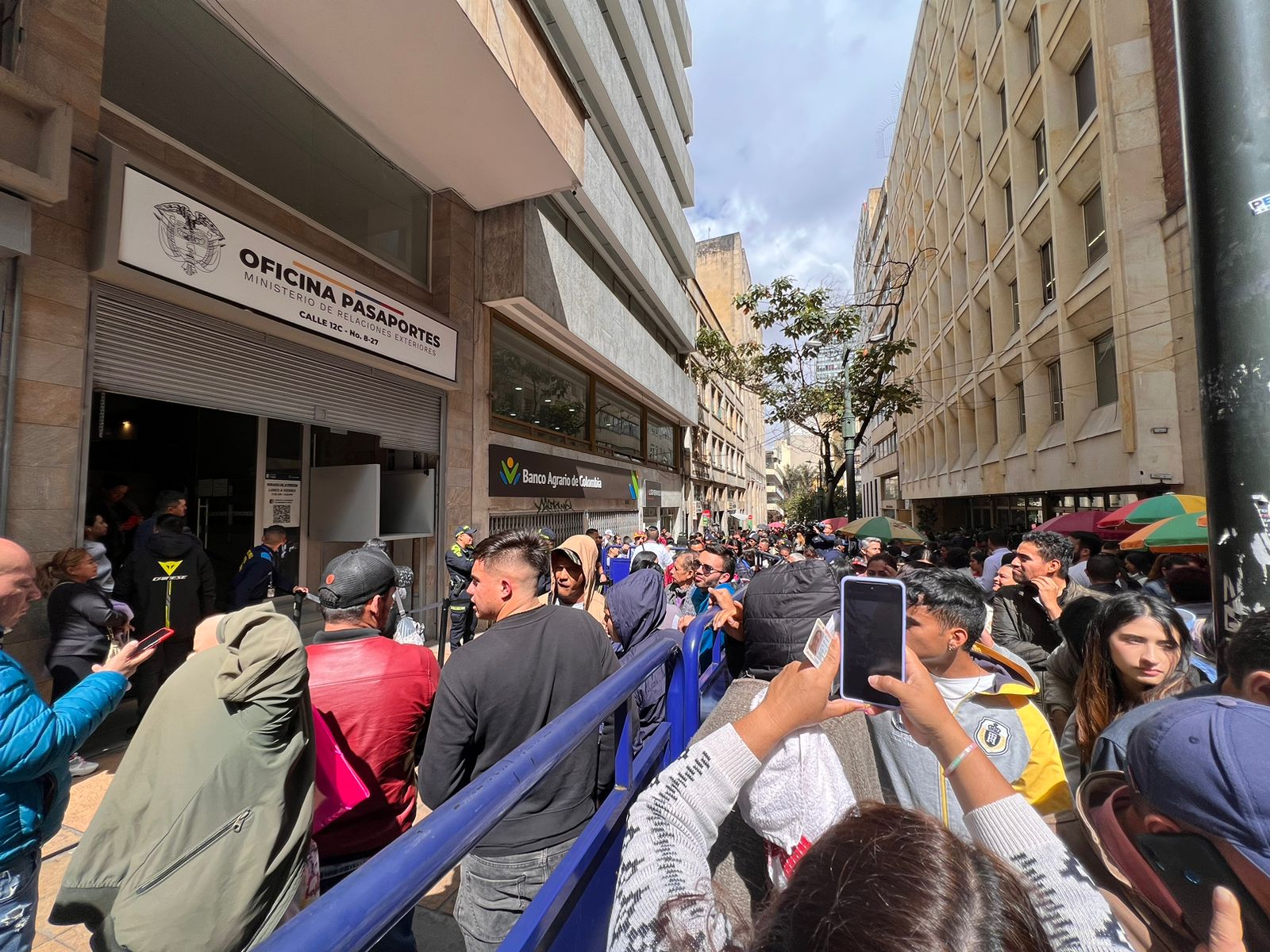 Garantizan expedición de pasaportes con contrato de $150.000 millones por 12 meses