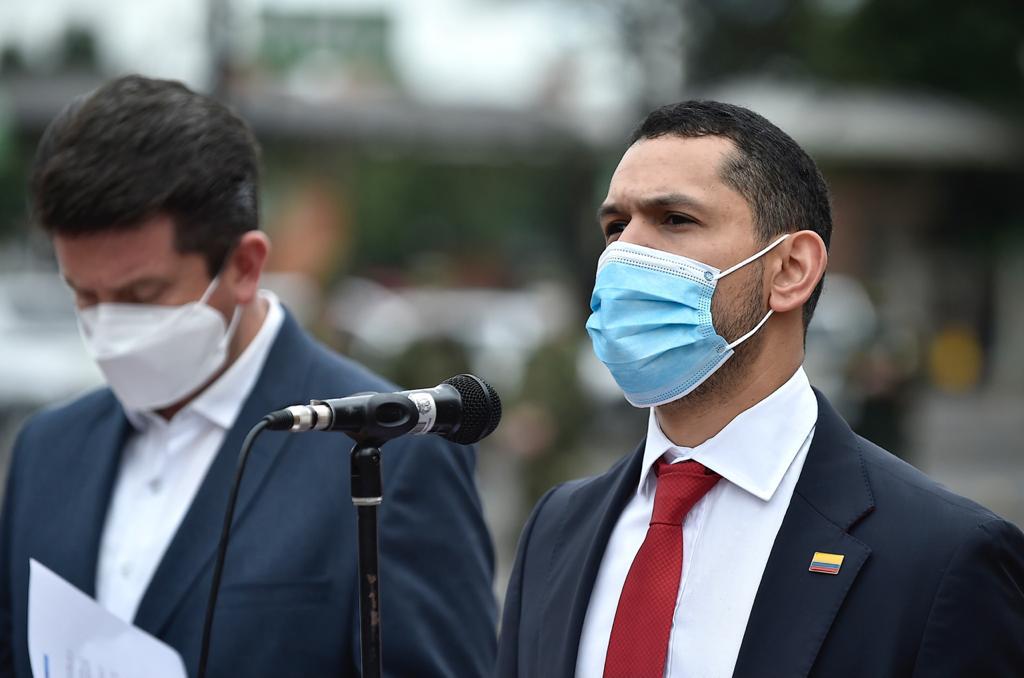 Gobierno rechaza rumores de posible suspensión del registrador Vega