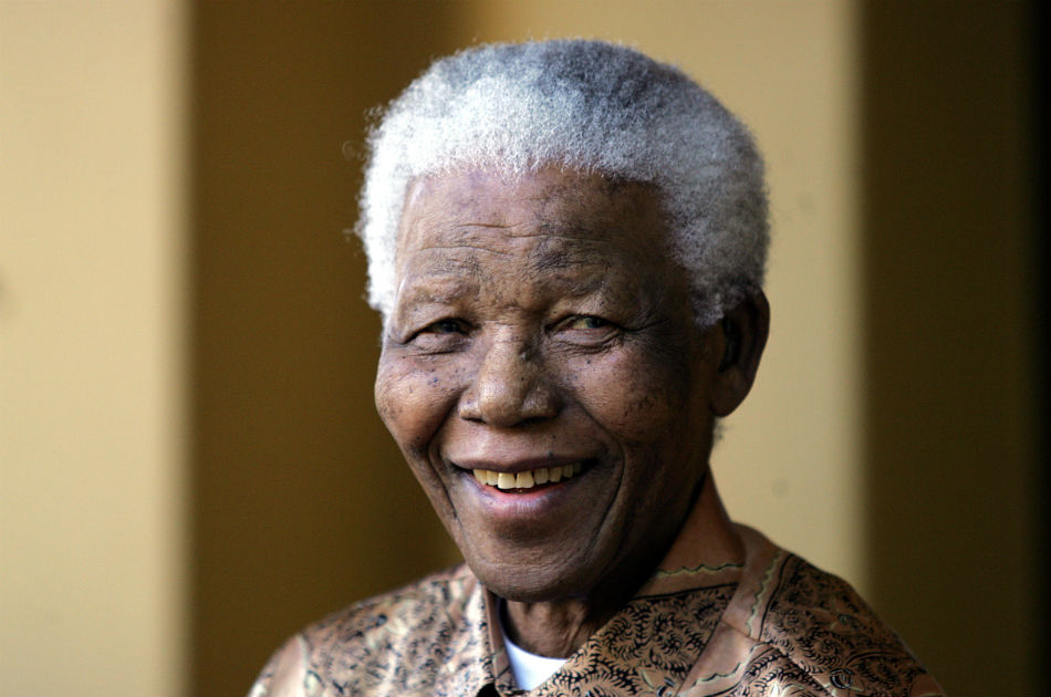 Mandela habría caído en «estado vegetativo permanente»