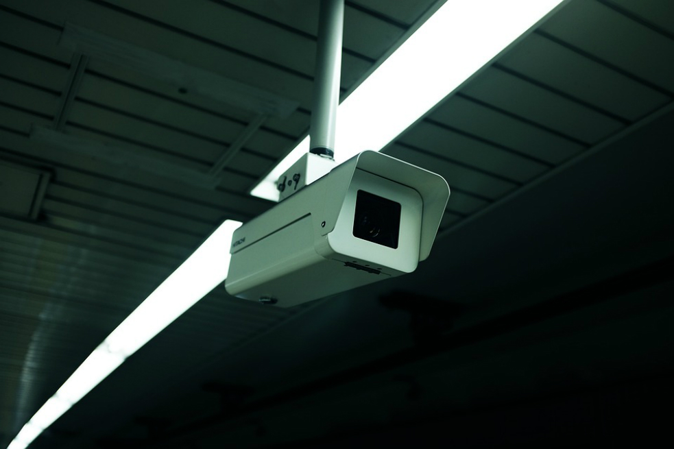 Polémica por cámaras de seguridad instaladas en baños de un colegio en Montería
